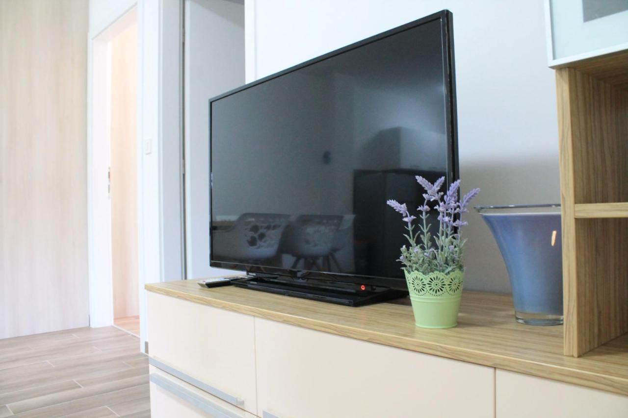 Apartmani Matea Đảo Đảo Cres Ngoại thất bức ảnh