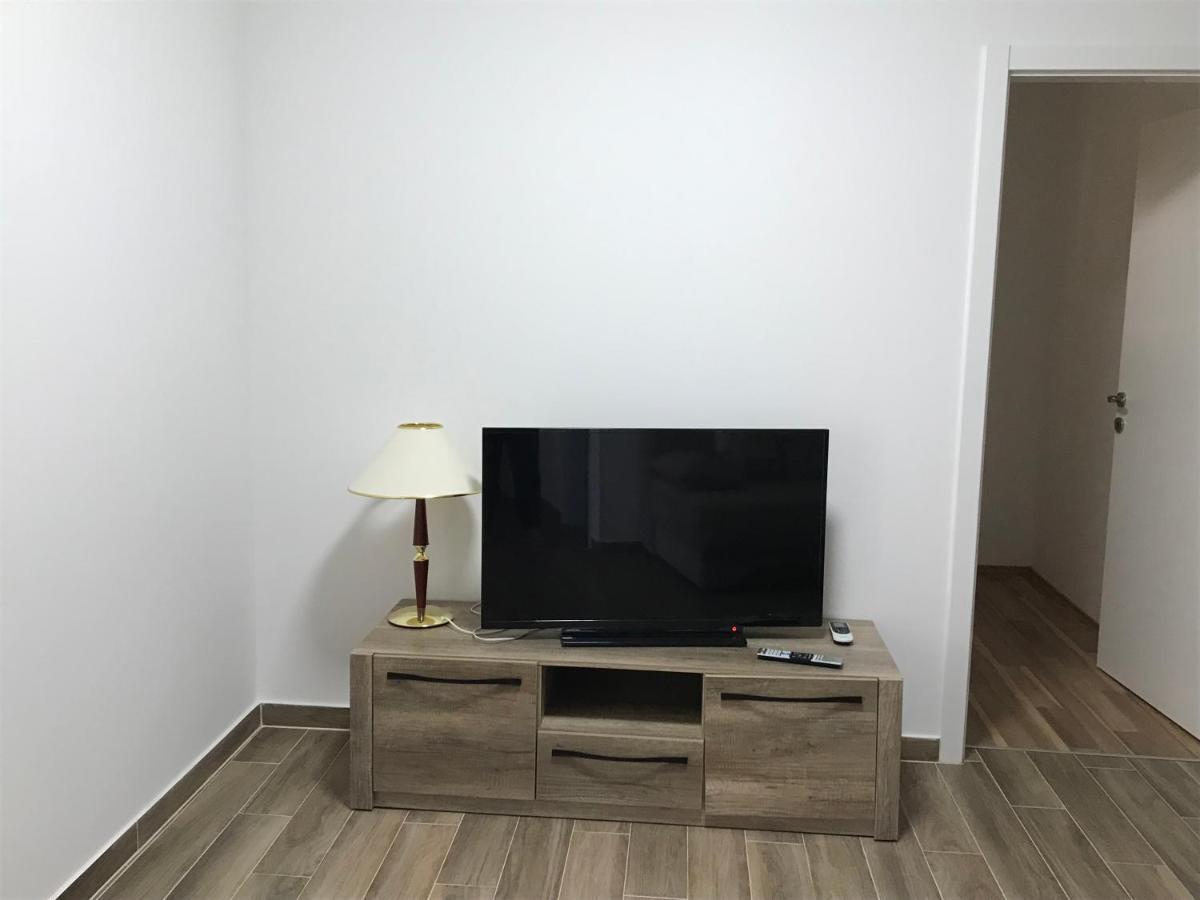 Apartmani Matea Đảo Đảo Cres Ngoại thất bức ảnh